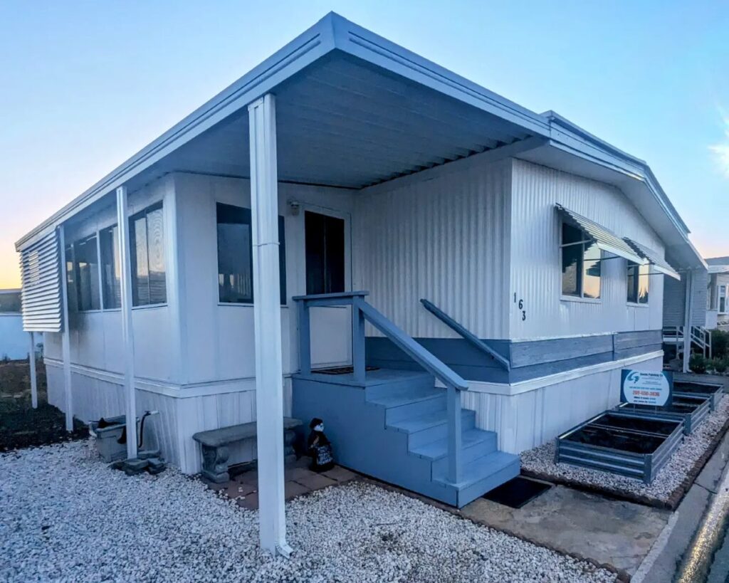exterior-paint-mobile-home-sacramento-california-after.jpg