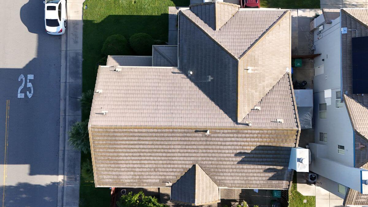lodi-california-roof-soft-wash-before.jpg