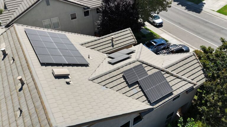 dirty-solar-panel-cleaning-west-sacramento-california-before-